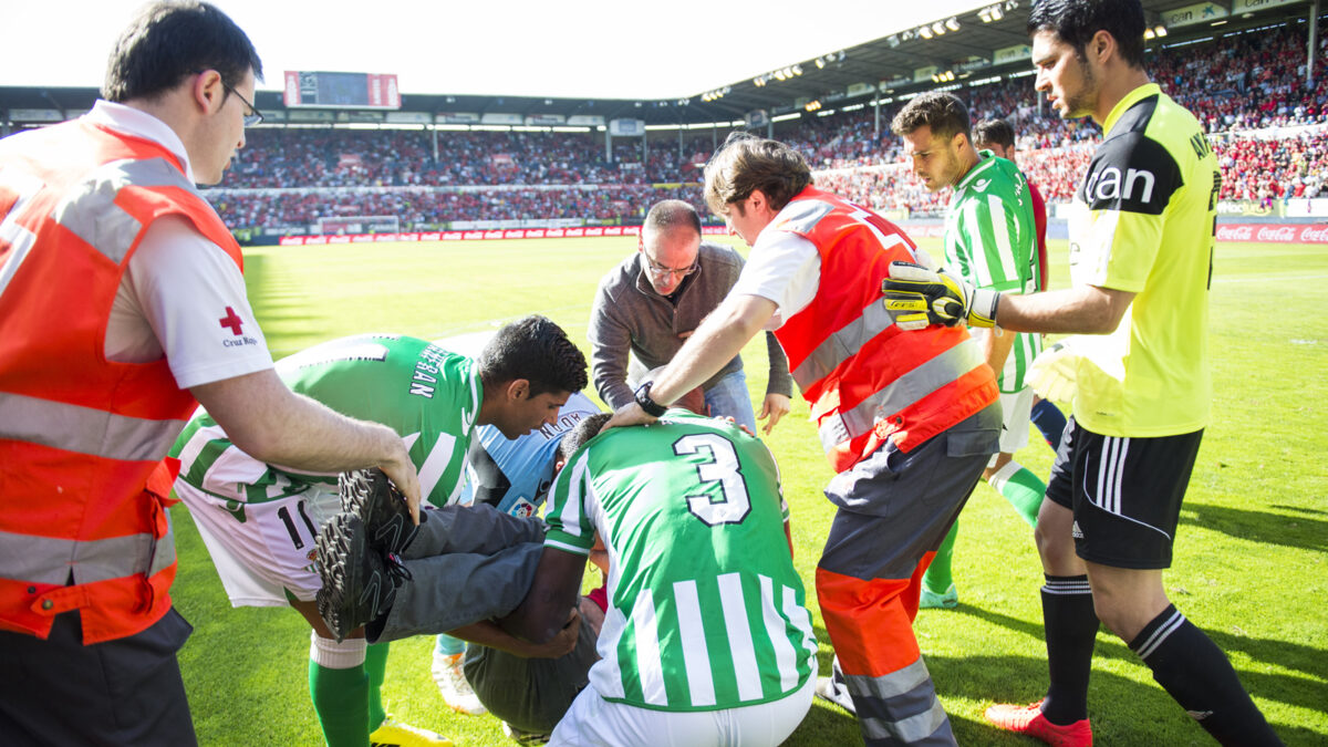 40 heridos tras ceder una valla durante el encuentro entre Osasuna y Betis