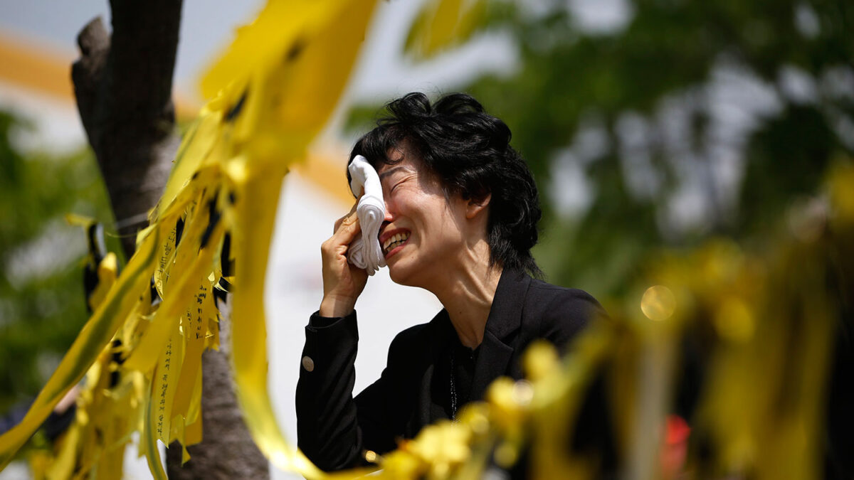 Cuando se cumplen 20 días del hundimiento del Sewol se recuperan once nuevos cuerpos