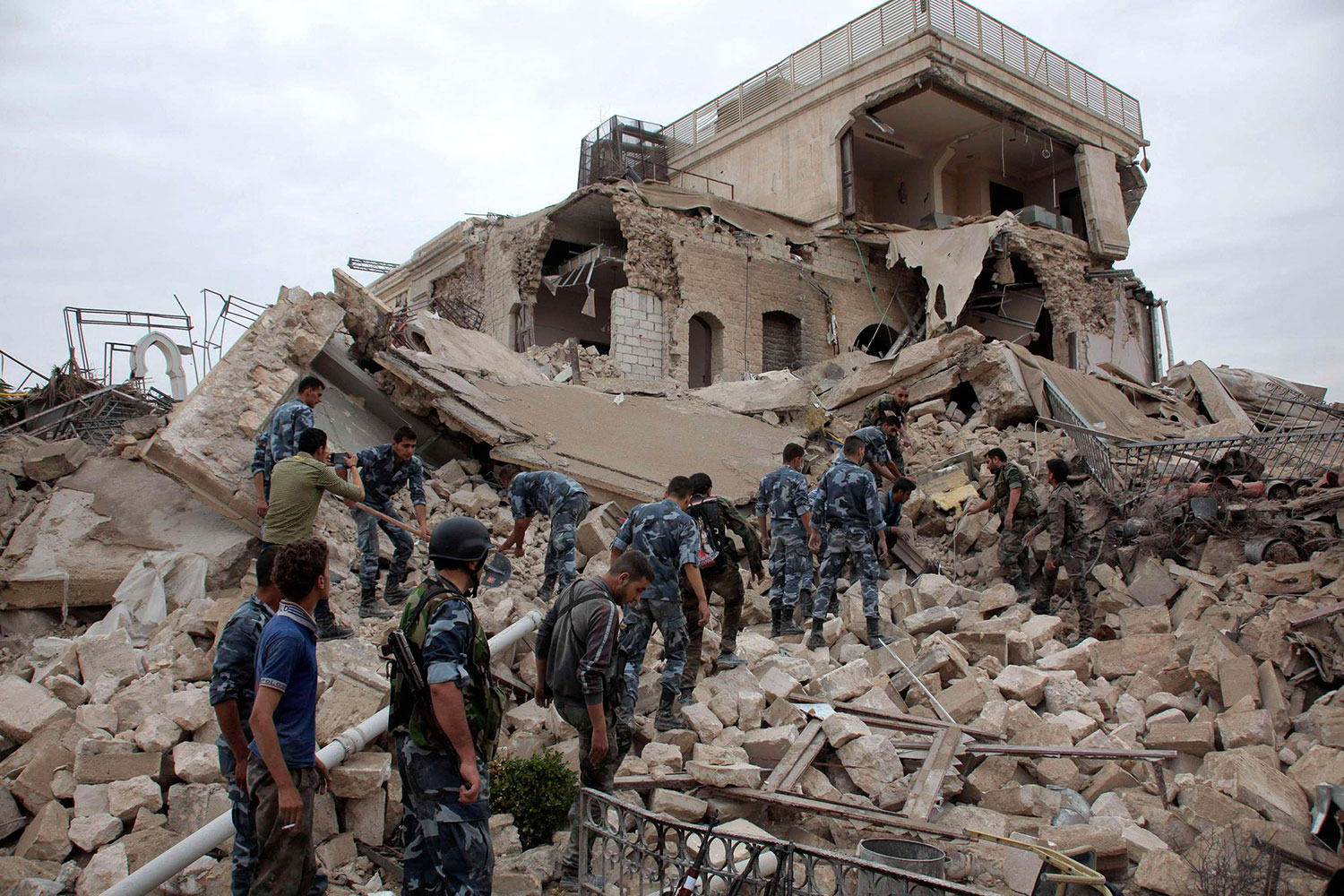 Mueren 50 soldados sirios en un atentado contra el hotel Carlton Citadel, en Alepo