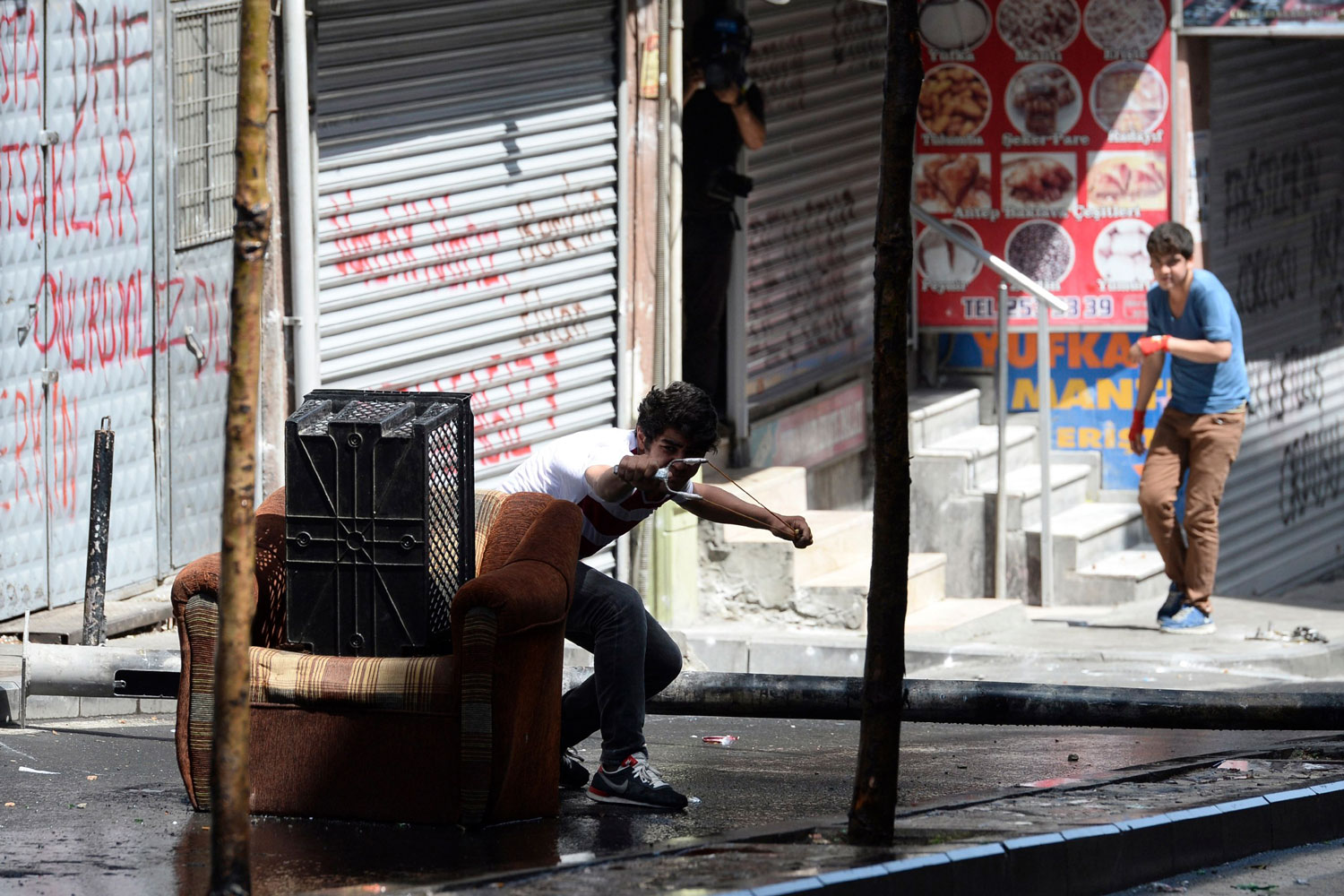 Enfrentamiento en Estambul deja un herido grave