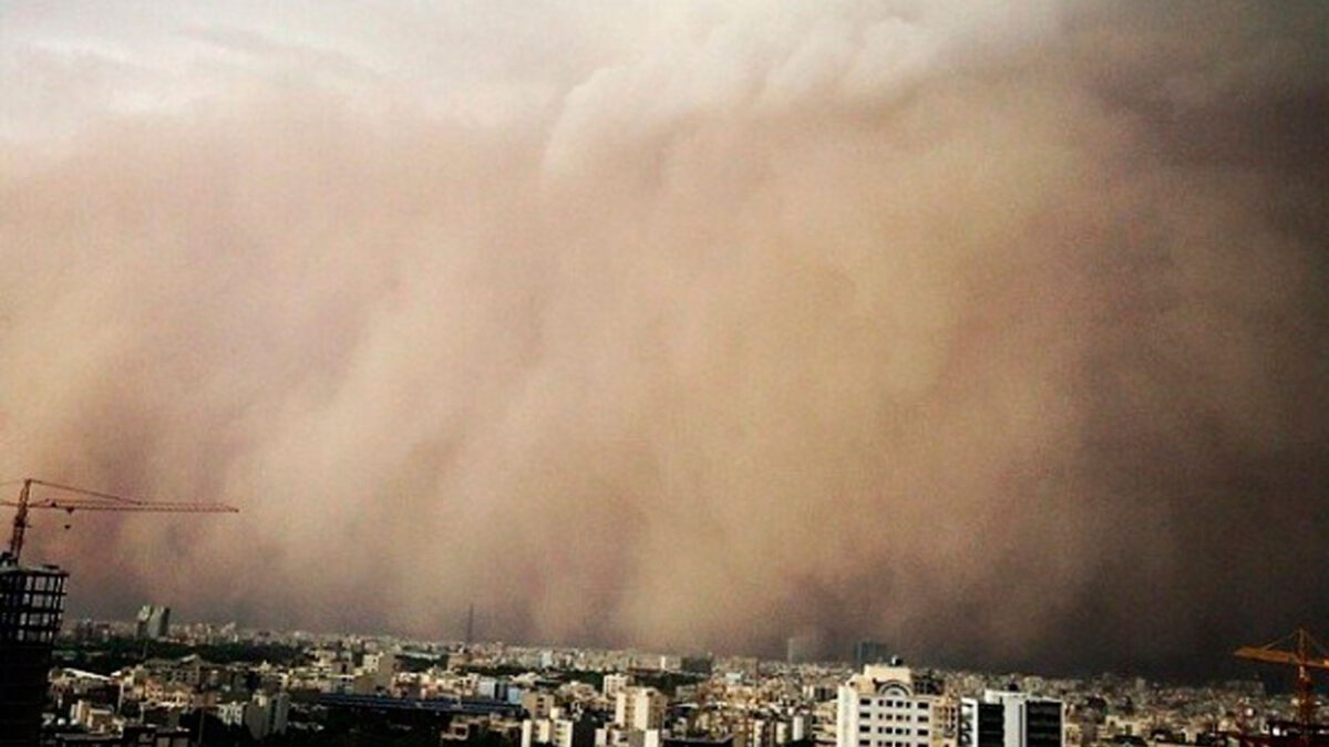 Un tormenta de arena deja dos muertos y, al menos, 30 heridos en Teherán