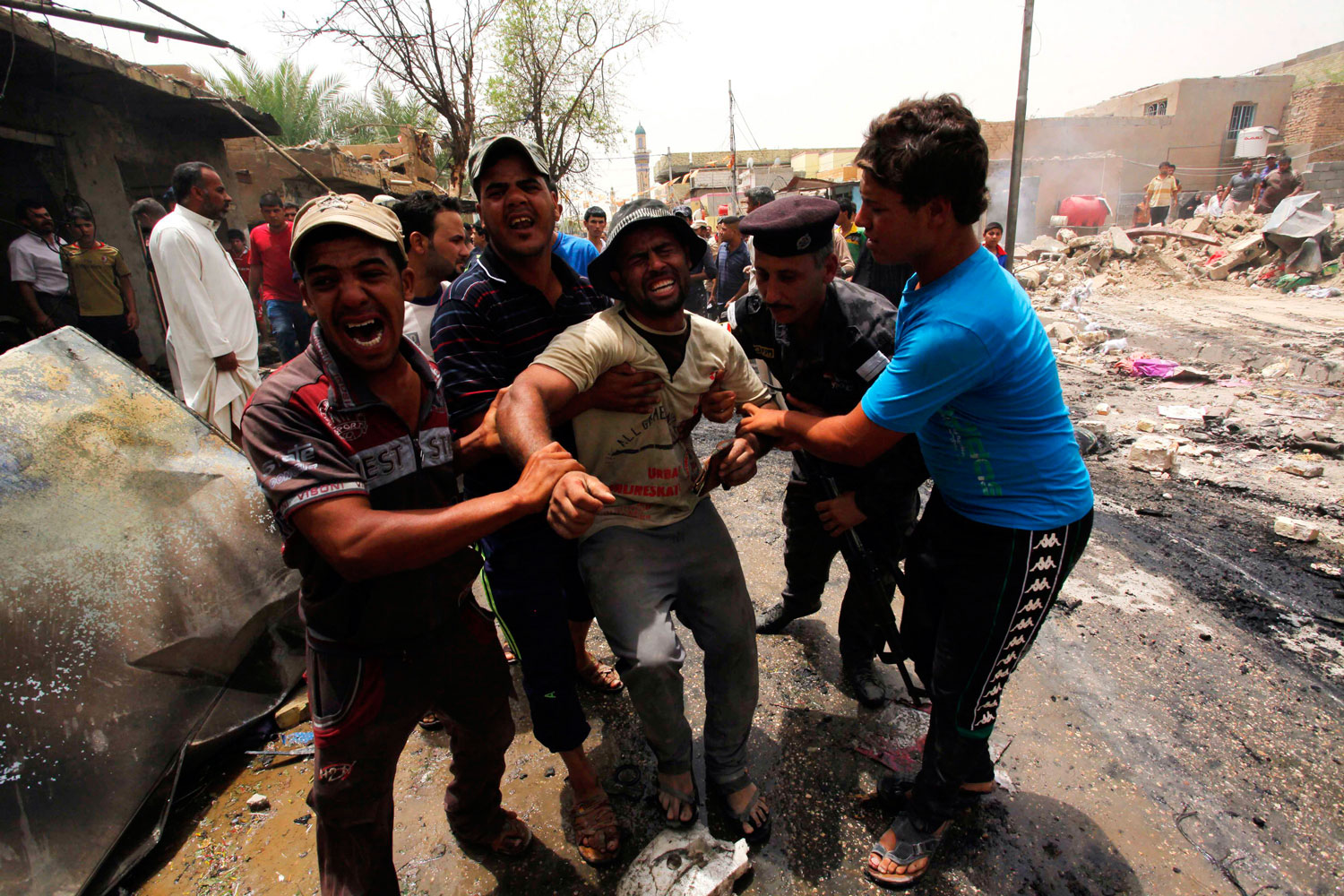 Mueren más de 20 personas en los bombardeos contra la ciudad de Faluya