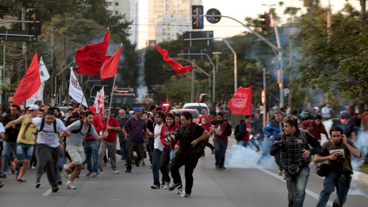 Caos en el metro y protestas en Sao Paulo a tres días del Mundial