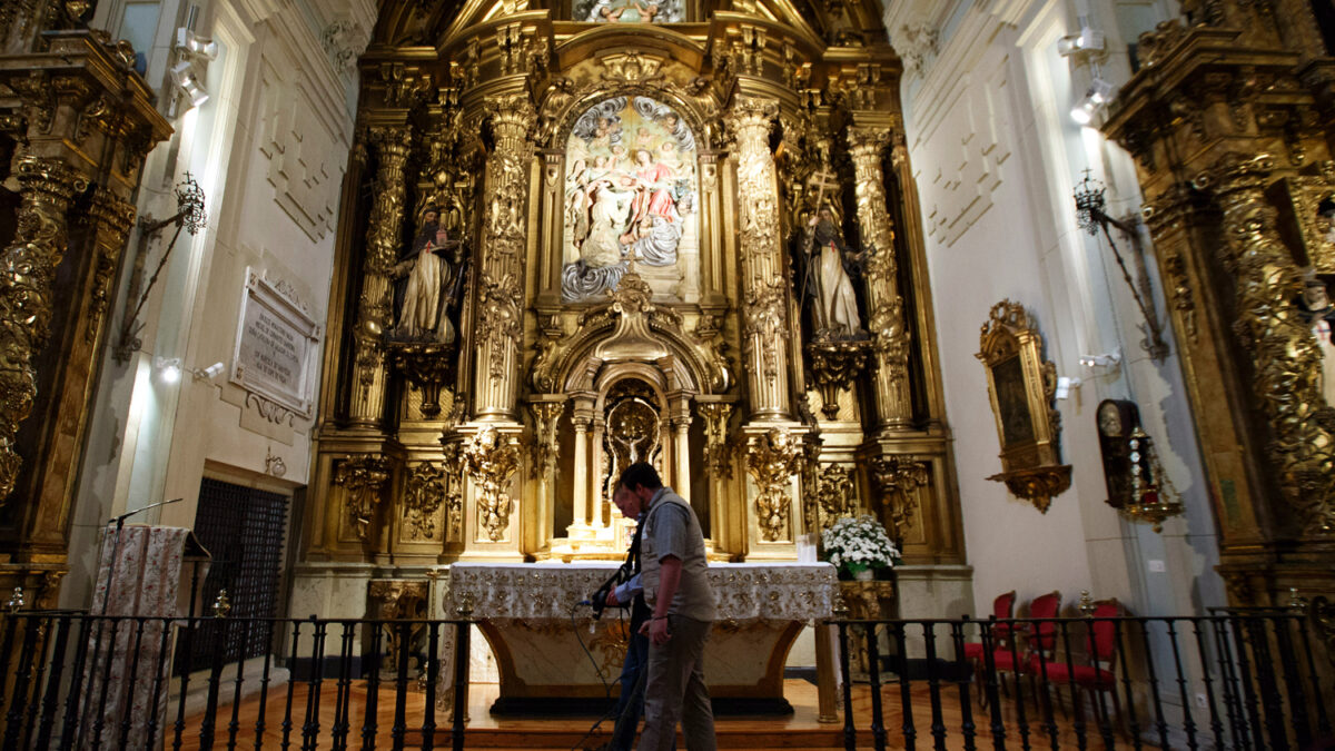 Hallados cuatro posibles enterramientos de Cervantes en una iglesia de Madrid