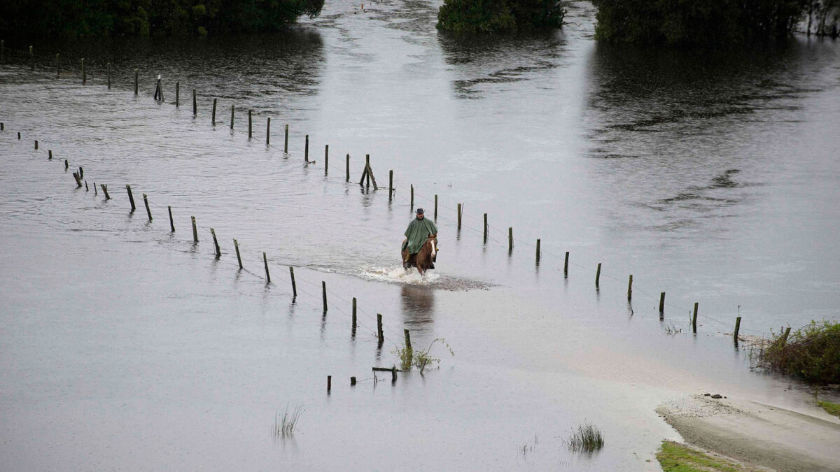 Intensas lluvias en Chile deja 4000 personas aisladas.