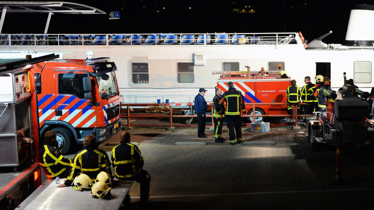 Evacuadas 200 personas de un crucero que transitaba por los Países Bajos