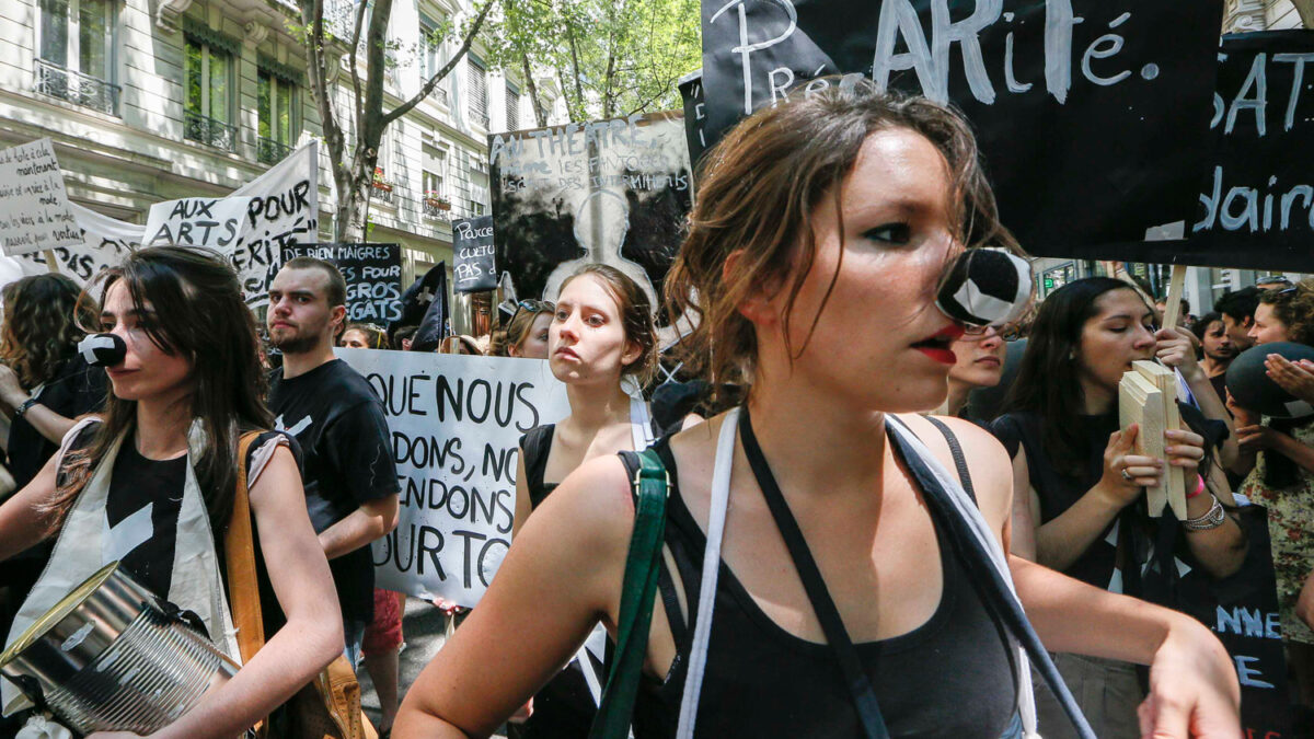 La cultura se incendia en Francia