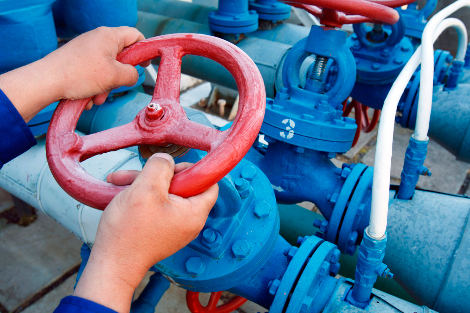 Rusia corta el suministro de gas a Ucrania y le exige el pago por adelantado.