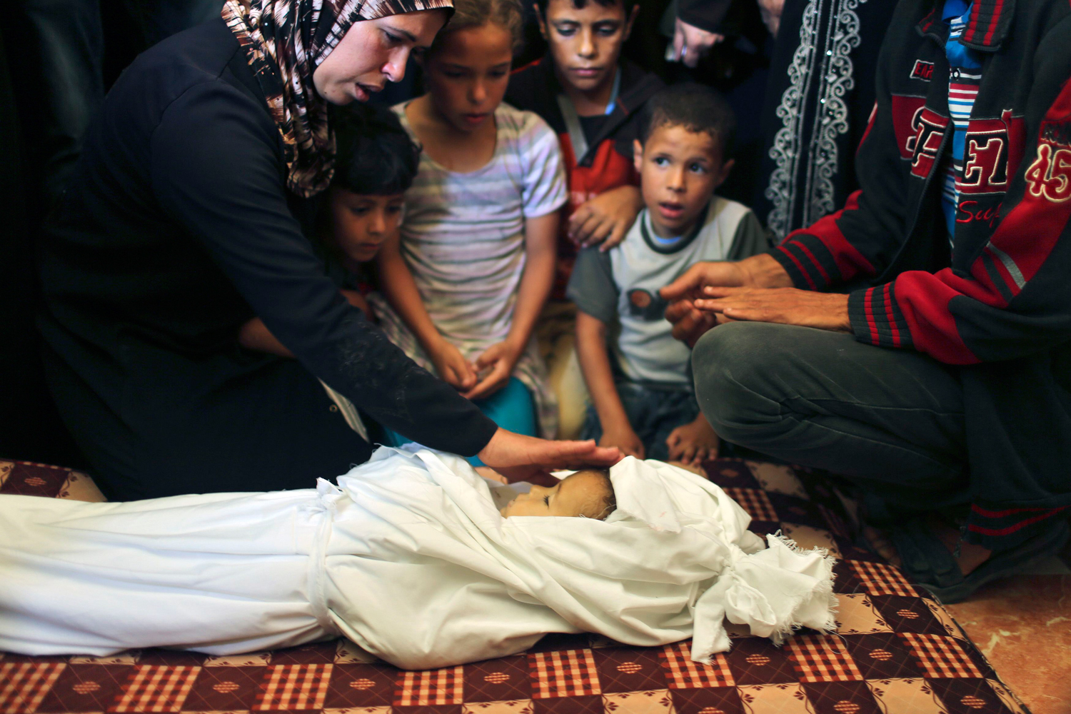 Muere una niña palestina por el impacto de un cohete