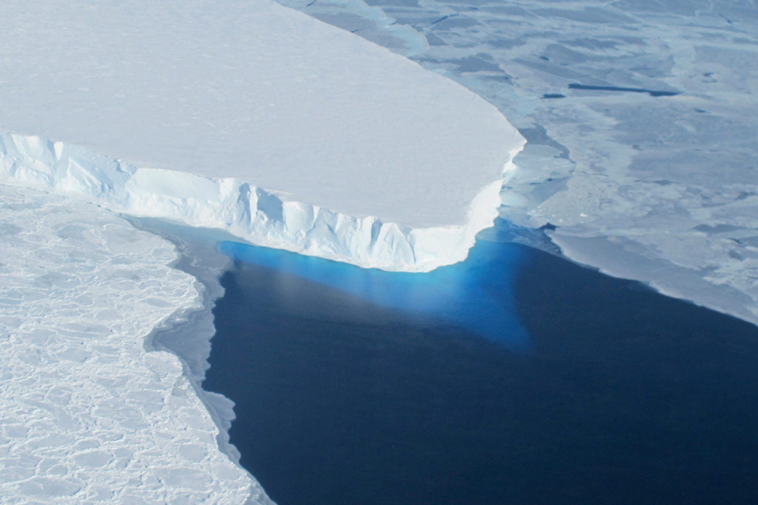 Uno de los mayores glaciares de la Antártica se derrite
