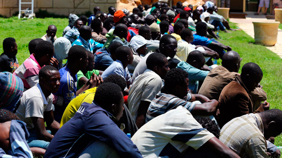 La Marina italiana rescata a 1.524 inmigrantes en cinco operaciones diferentes en el Mediterráneo