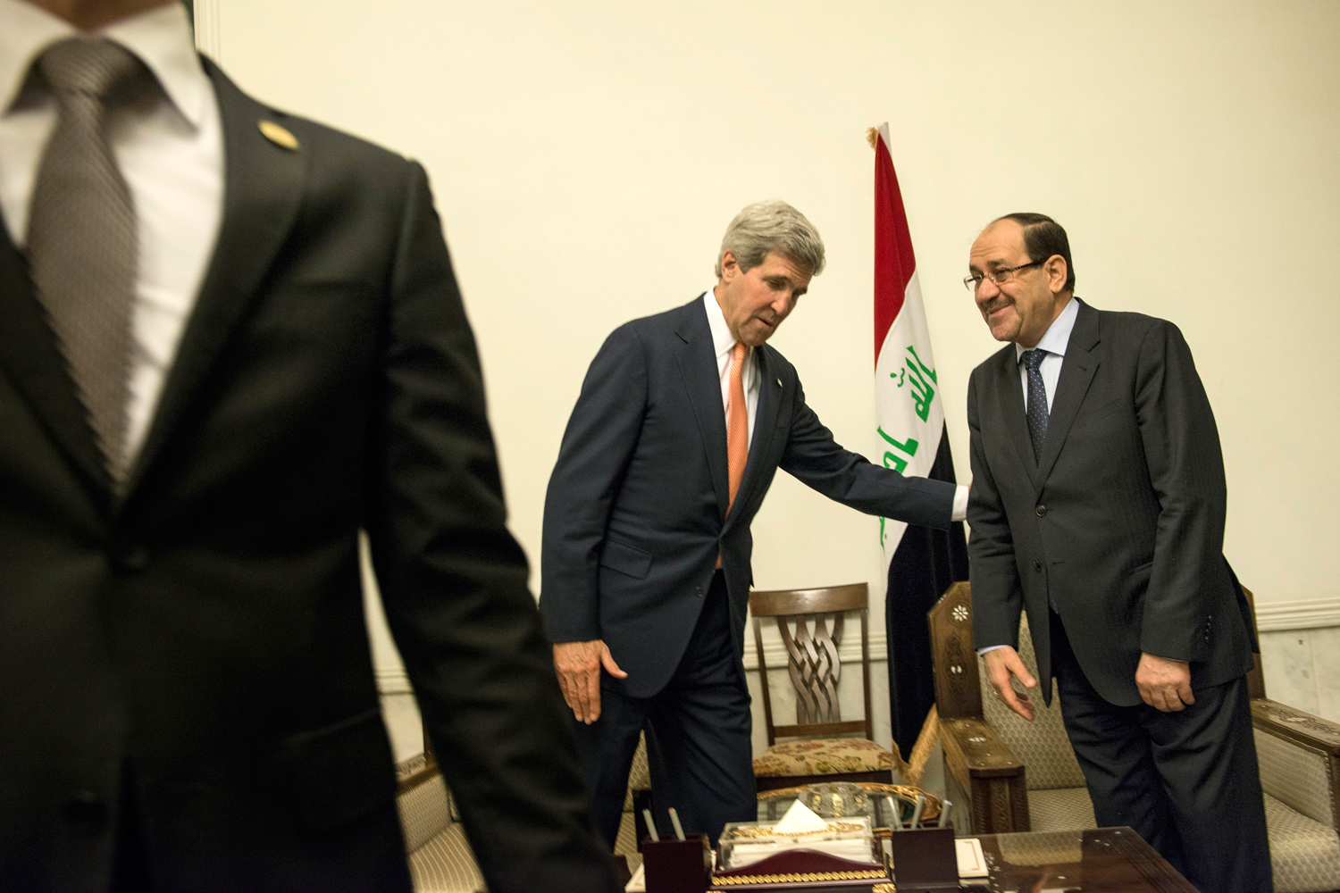 Jonn Kerry llega a Bagdad en medio de la ofensiva yihadista y en tensa relación con Maliki