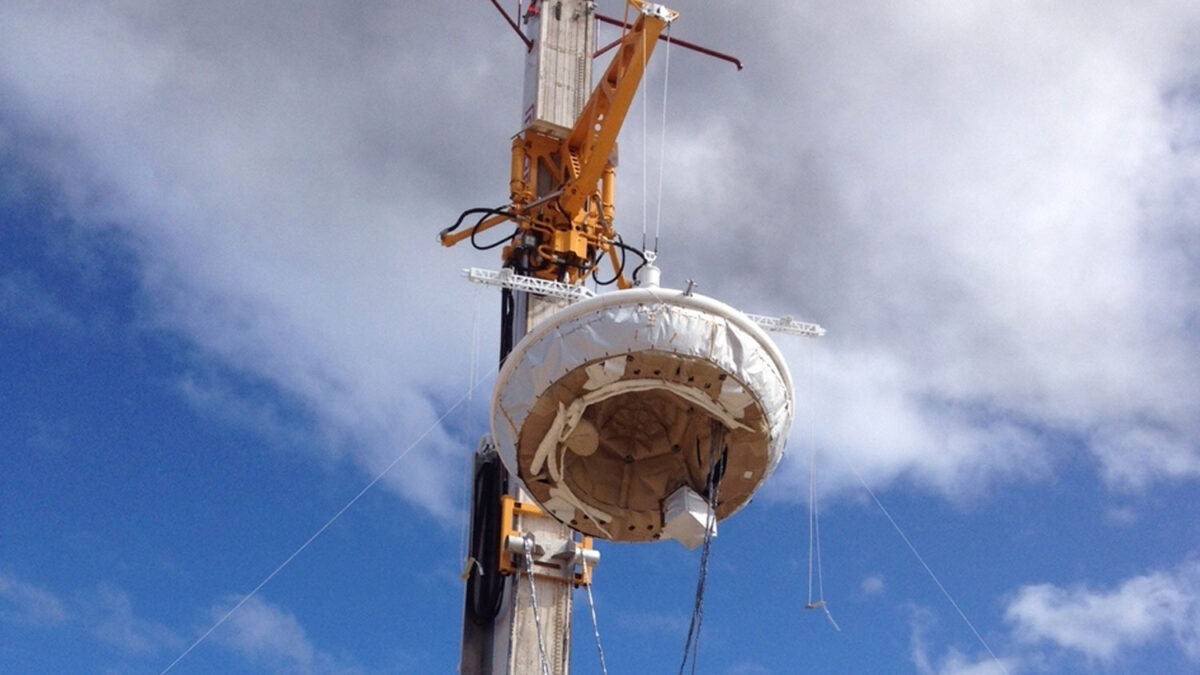 Un platillo volante en el cielo de Hawái