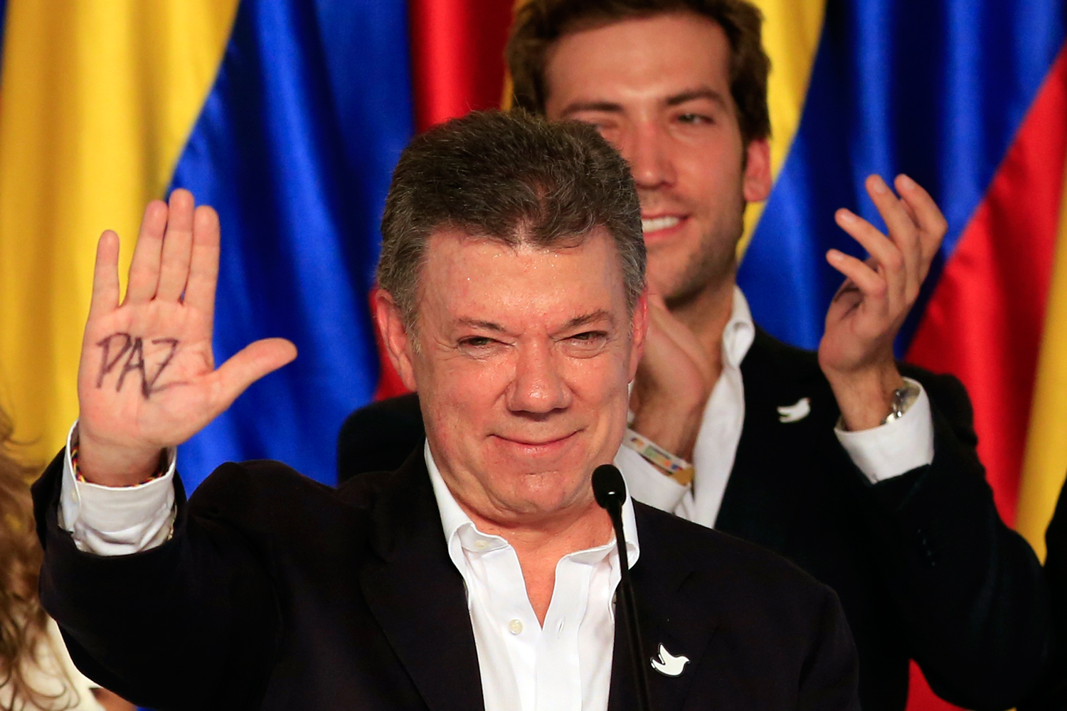 Santos gana reelección en Colombia y asegura futuro de negociación de paz con guerrilla