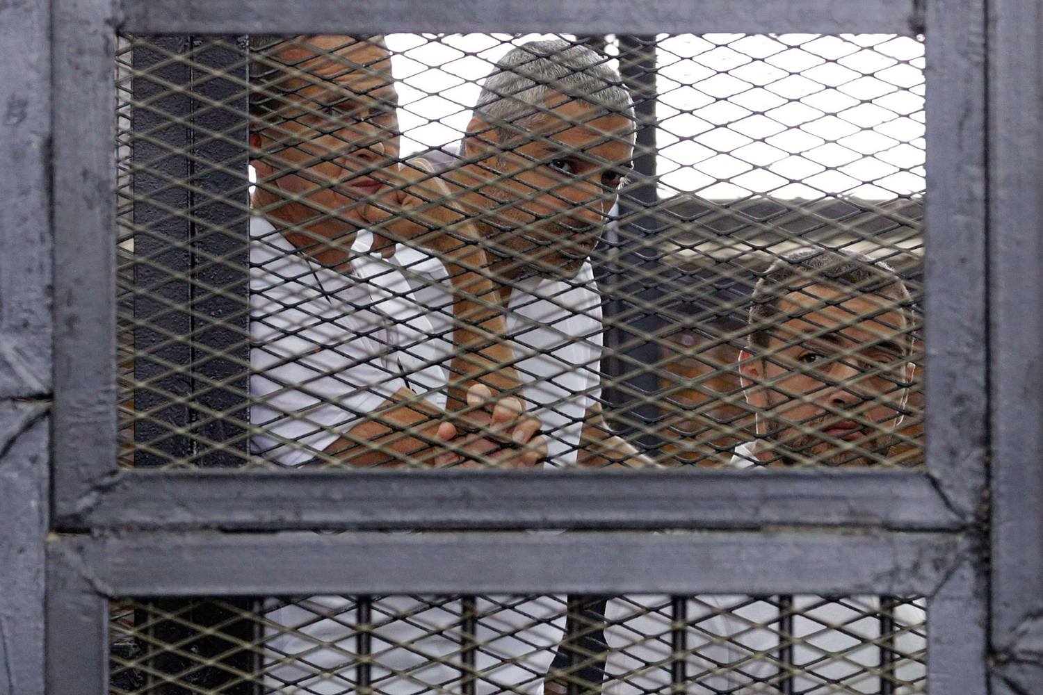 Siete años de prisión para los tres periodistas de Al Jazeera.