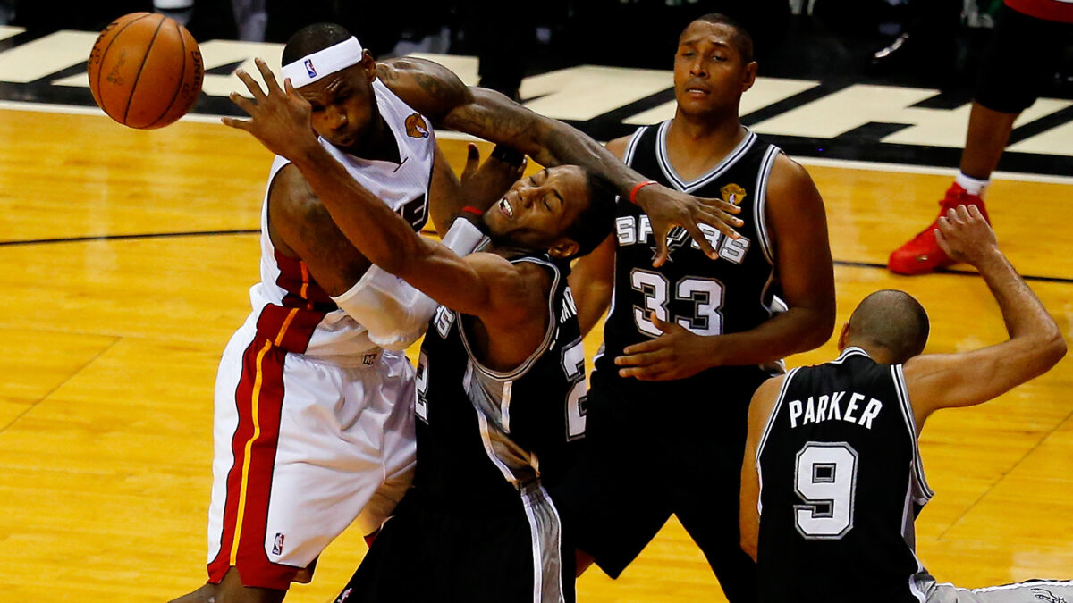 Los Spurs se imponen  a los Heat de Miami en el tercer partido de las Finales de la NBA.