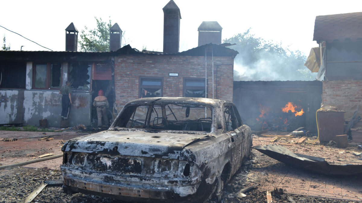 Mueren cuatro personas en nuevos bombardeos en Slaviansk