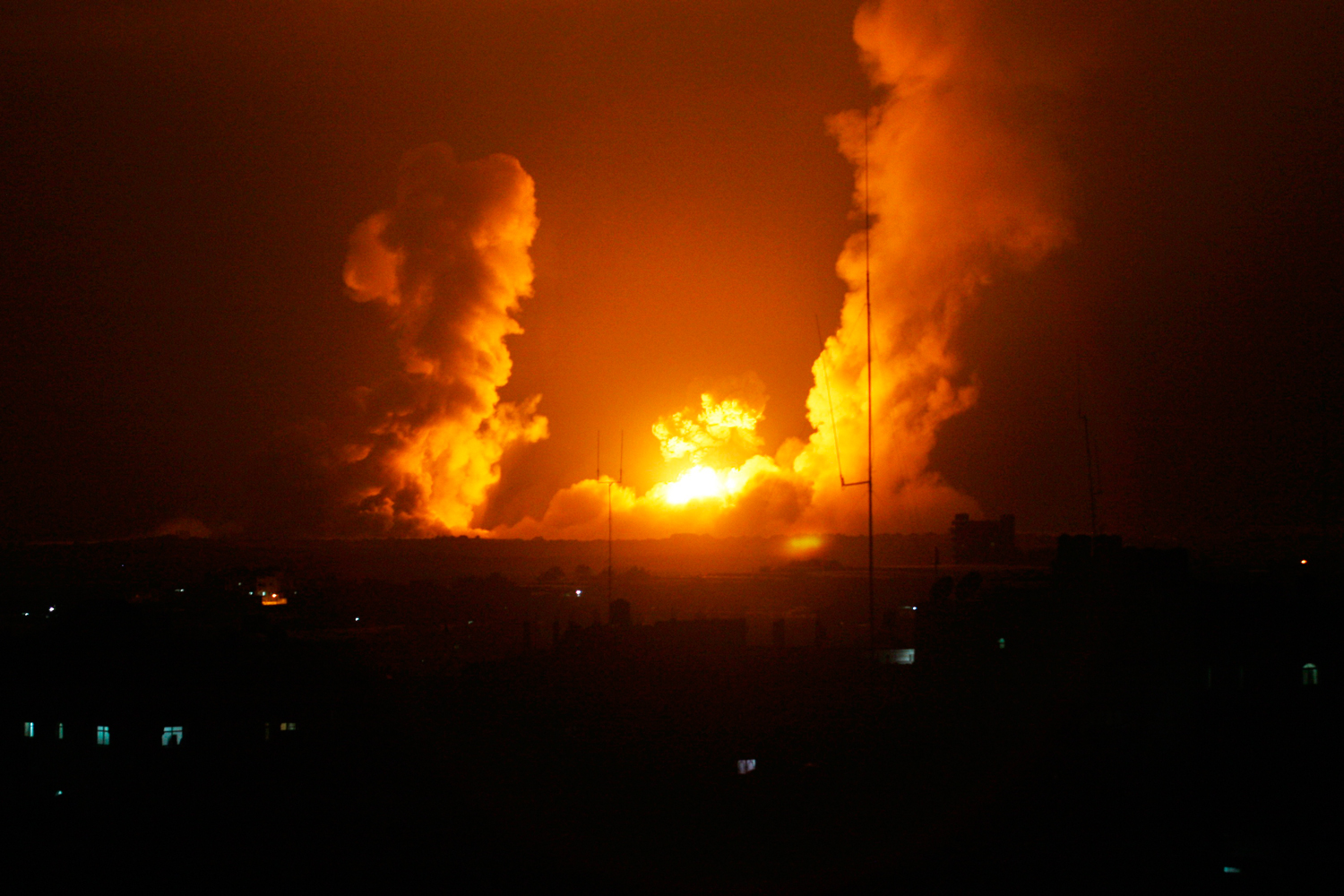 Israel ataca 34 objetivos de Hamas en Gaza