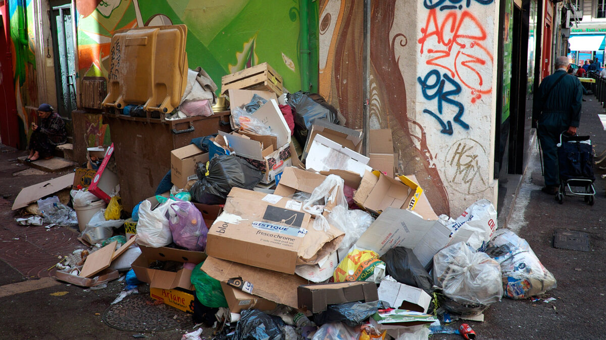 Marsella bajo toneladas de basura por huelga