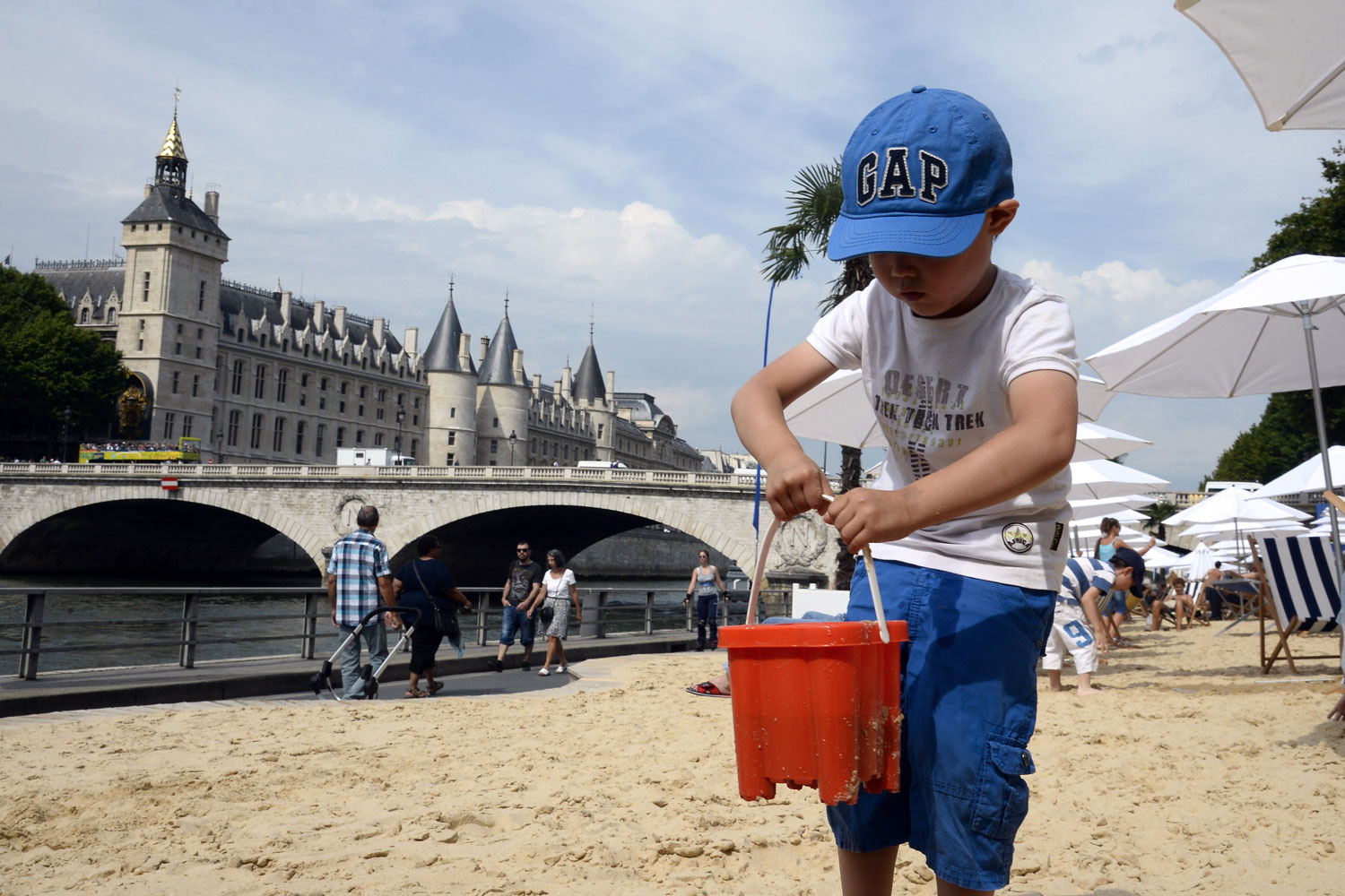 Paris Plage se abre a lo largo del río Sena