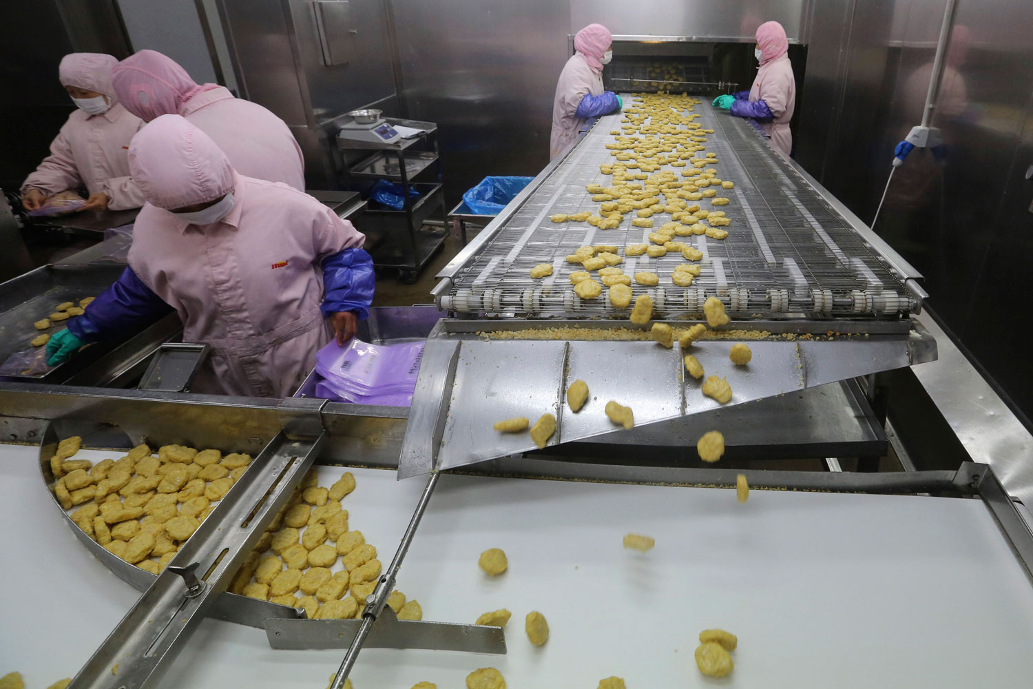 Cerrado un suministrador de McDonalds y KFC en China por vender carne podrida