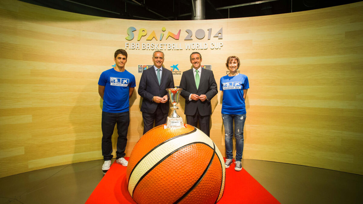 La Copa del Mundo de baloncesto, expuesta en el Caixa Forum.