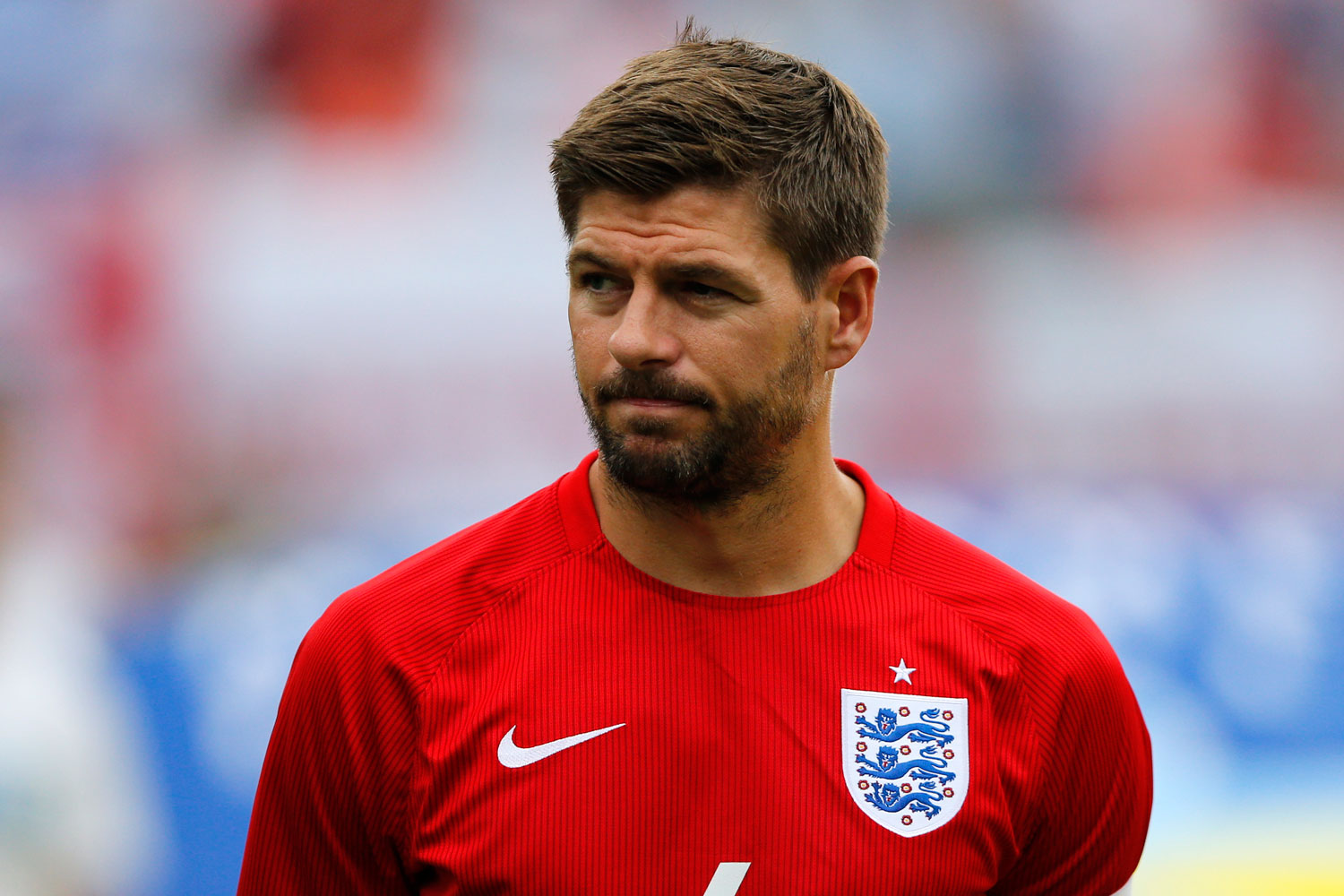 Steven Gerrard anuncia su retirada de la selección inglesa