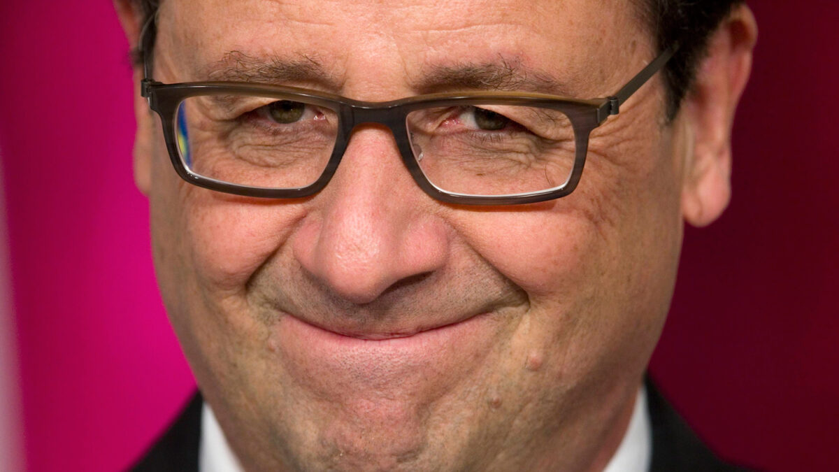 Las nuevas gafas de Hollande causan revuelo por no ser francesas