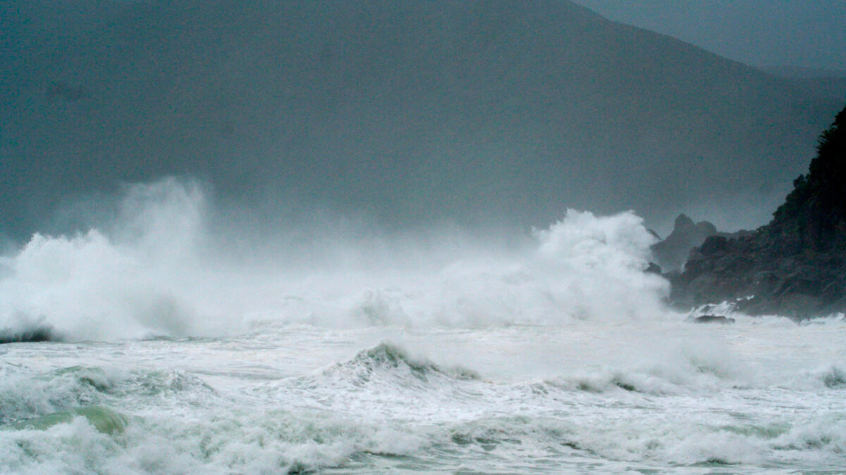 Japón se prepara para la llegada de «Neoguri» y evacúa a 500.000 personas