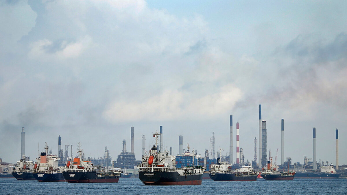 Misterioso secuestro de varios petroleros en el mar Meridional chino