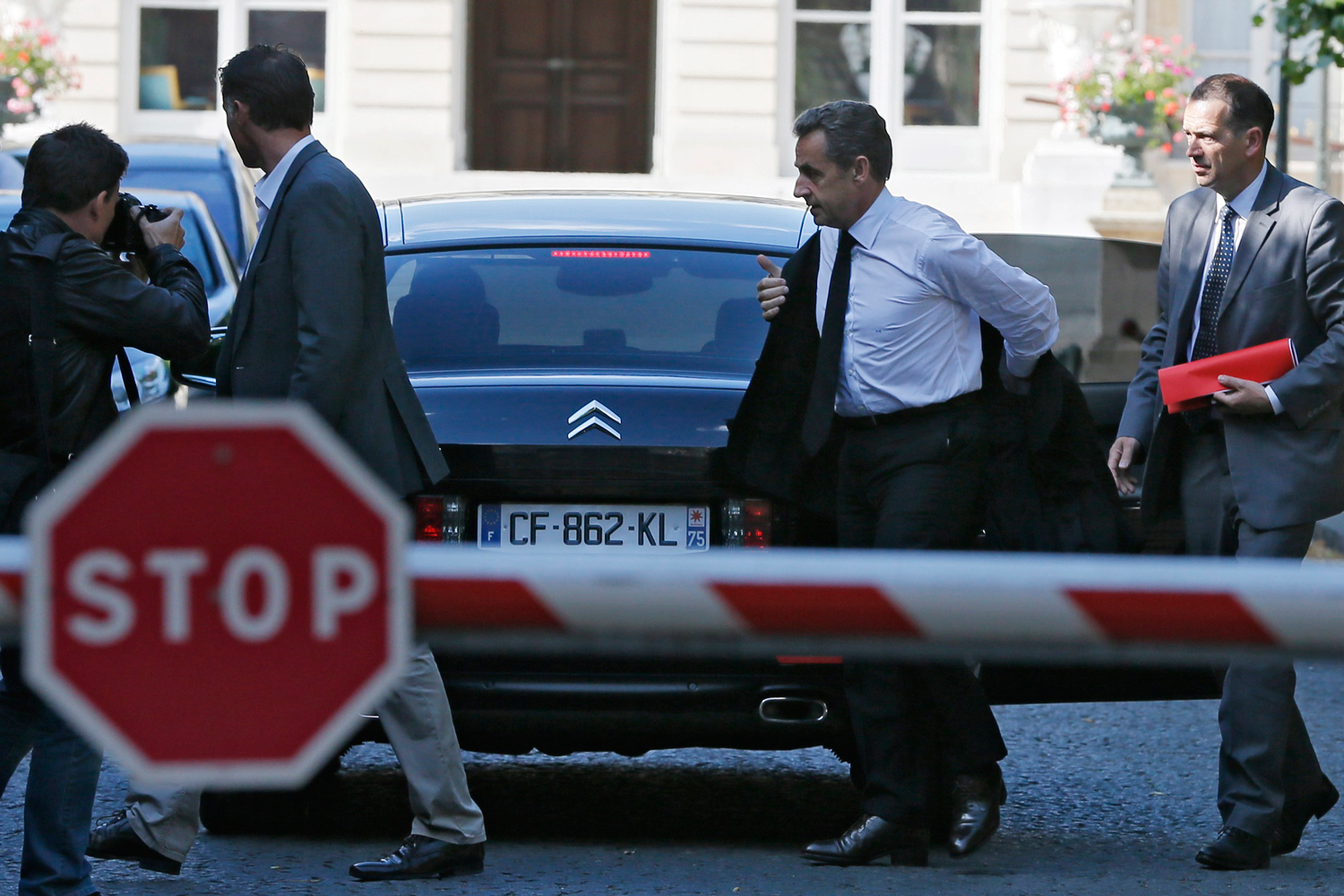 Nicolás Sarkozy detenido por un presunto tráfico de influencias.