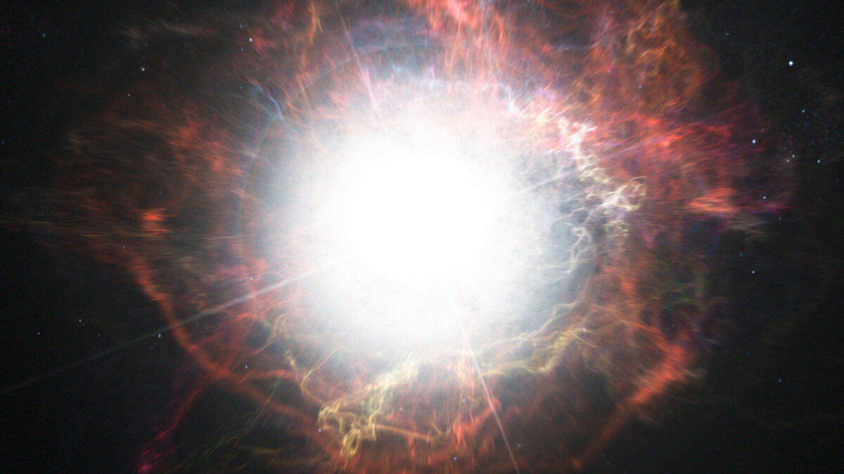 Más pistas sobre el polvo interestelar que se forma alrededor de una supernova