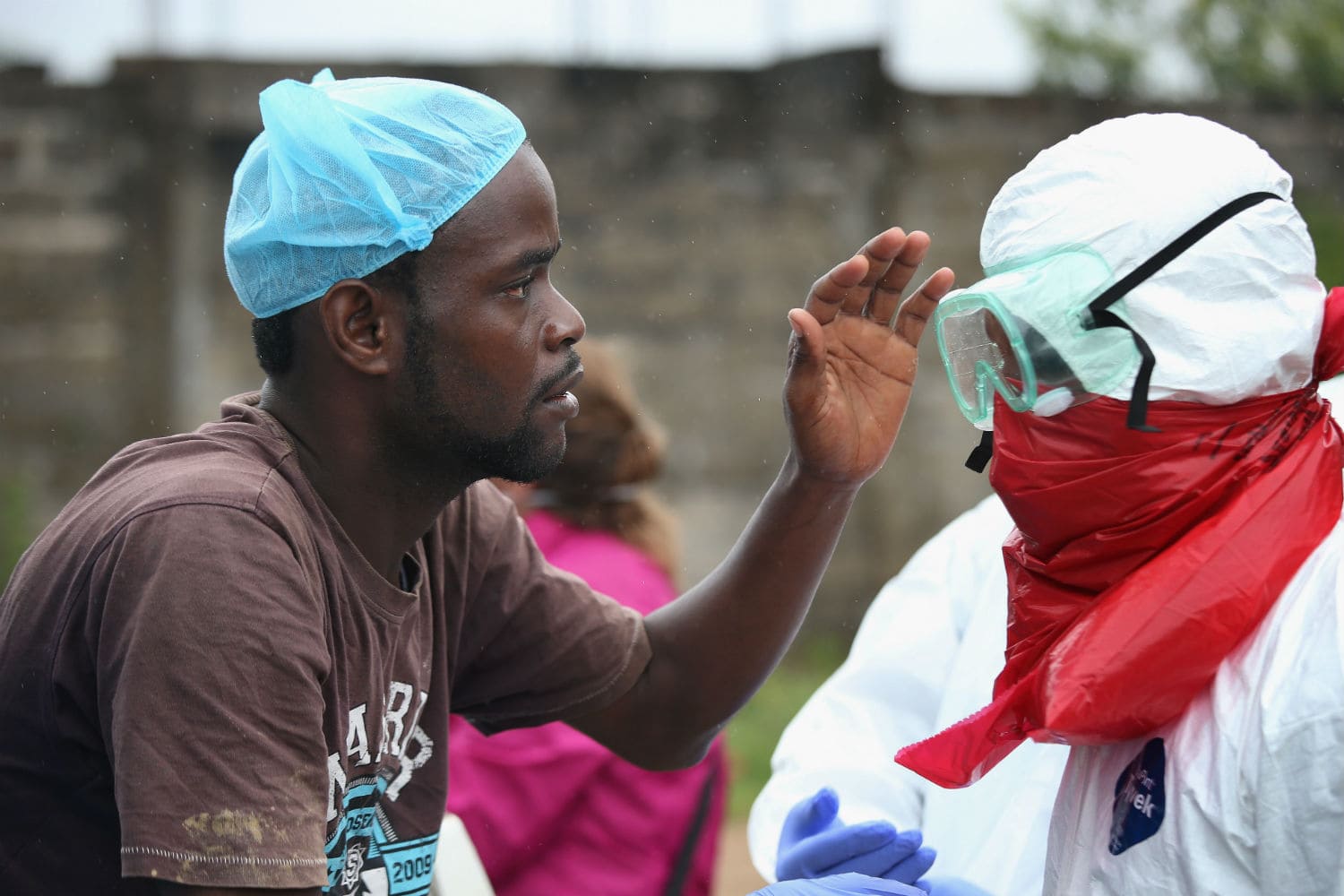 Las recetas mortales contra el ébola