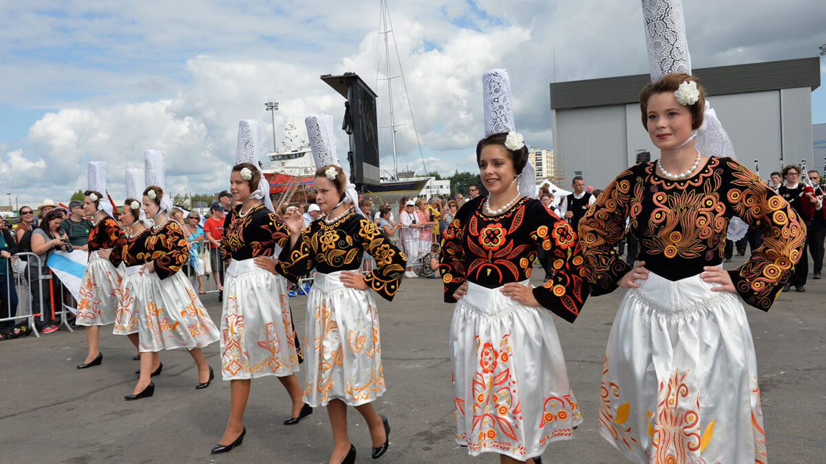 La Bretaña francesa celebra su Festival Intercéltico.