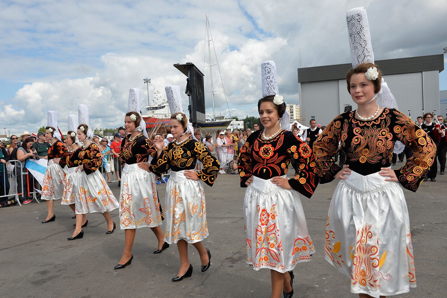 La Bretaña francesa celebra su Festival Intercéltico.