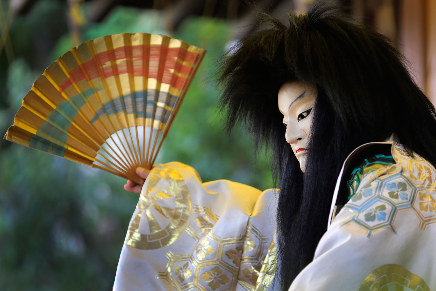 Japón mantiene viva la Kagura, una tradición teatral milenaria