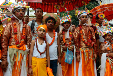 El Festival Gai Jatra, la llave al alma de los seres queridos que se han ido