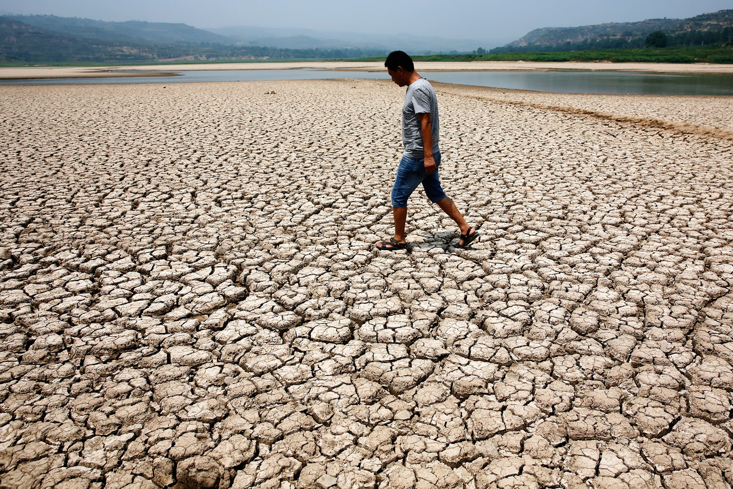Lluvia artificial para aliviar la sequía en China