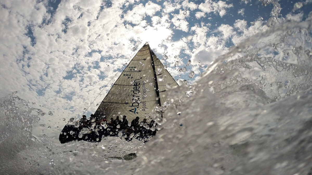 Aberdeen Asset Management Cowes Week, la regata británica más esperada del año