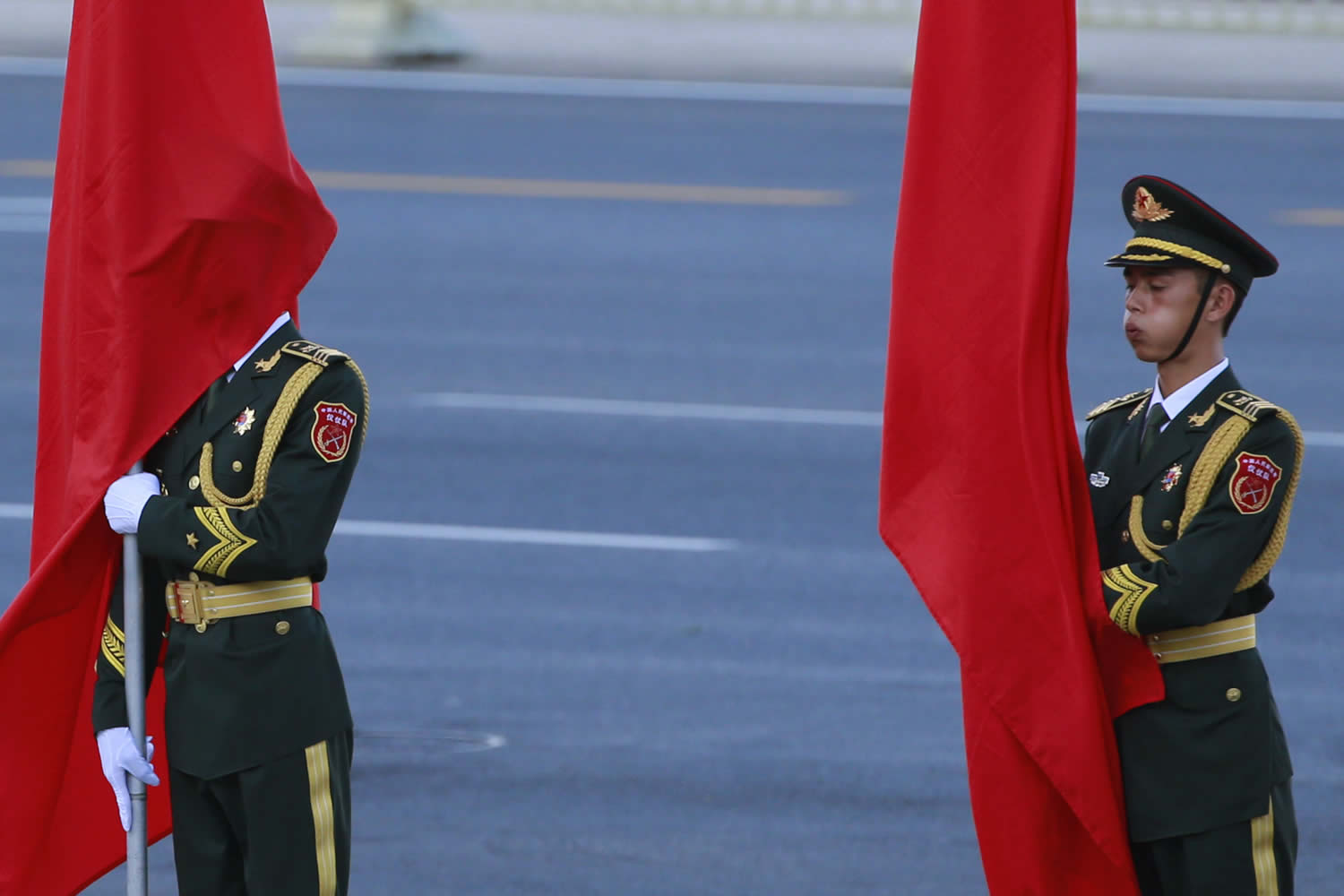 El suicidio de más de 30 funcionarios comunistas chinos rompe el secretismo oficial
