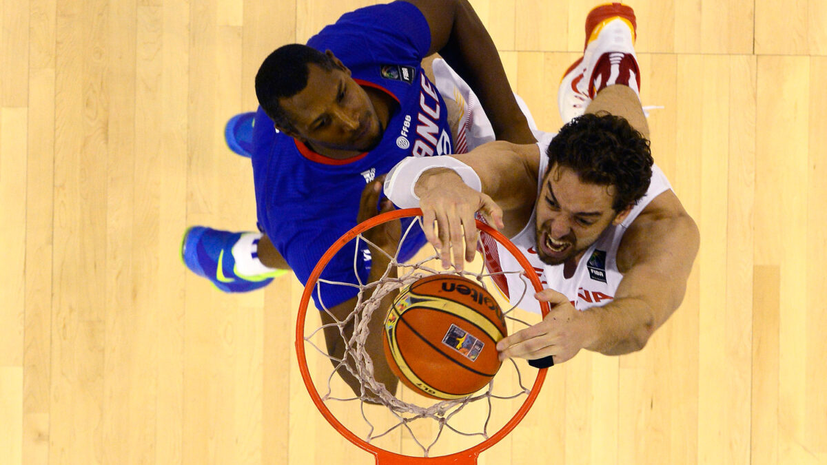 Francia se rinde ante España (88-64).