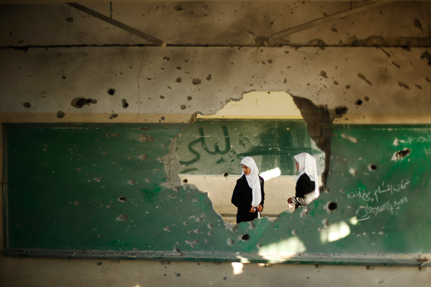 700.000 niños vuelven a colegio en Gaza tras 50 días de intensos ataques.