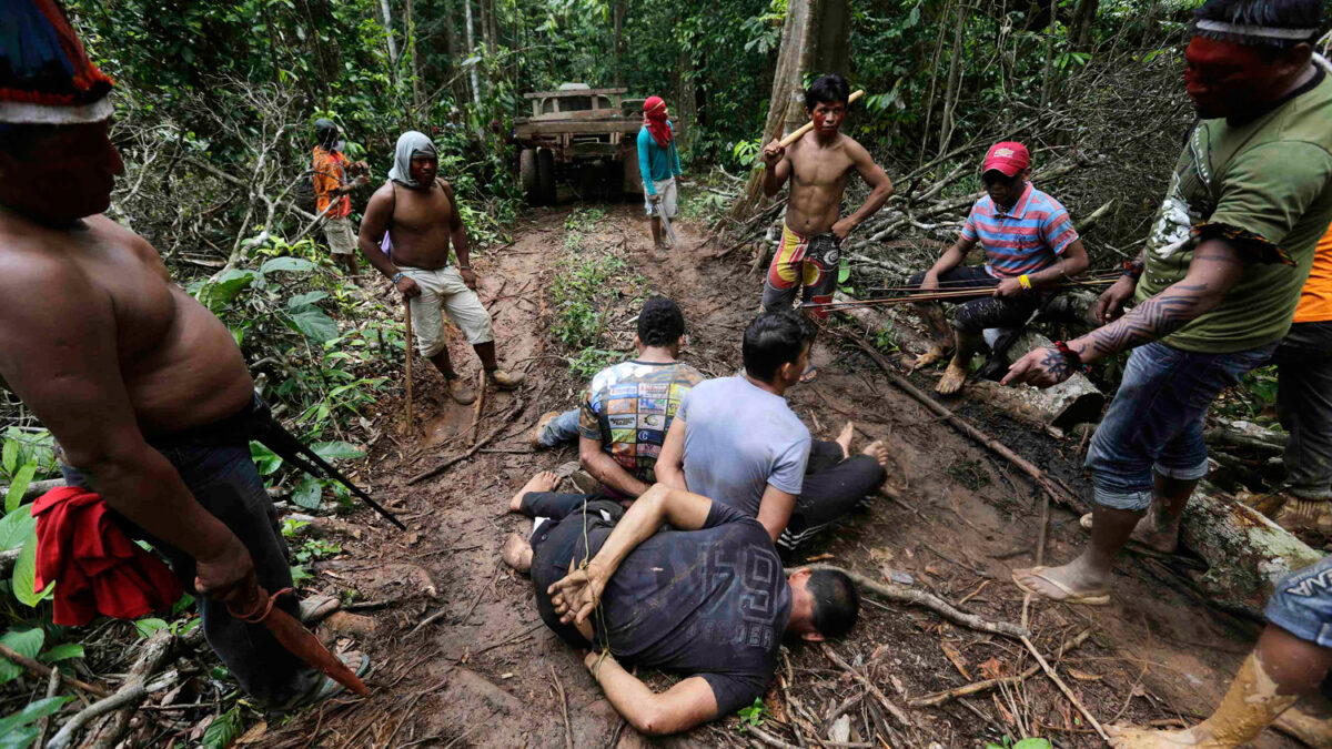 Guerreros indios Ka’apor expulsan a madereros ilegales