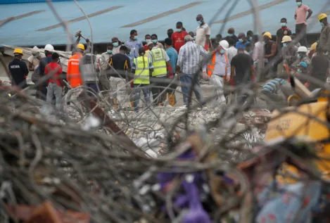 Recuperan 70 cuerpos de los escombros de la Sinagoga Todas las Naciones de Nigeria