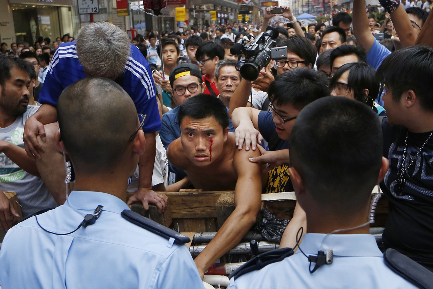 Se reanudan los enfrentamientos en Hong Kong.