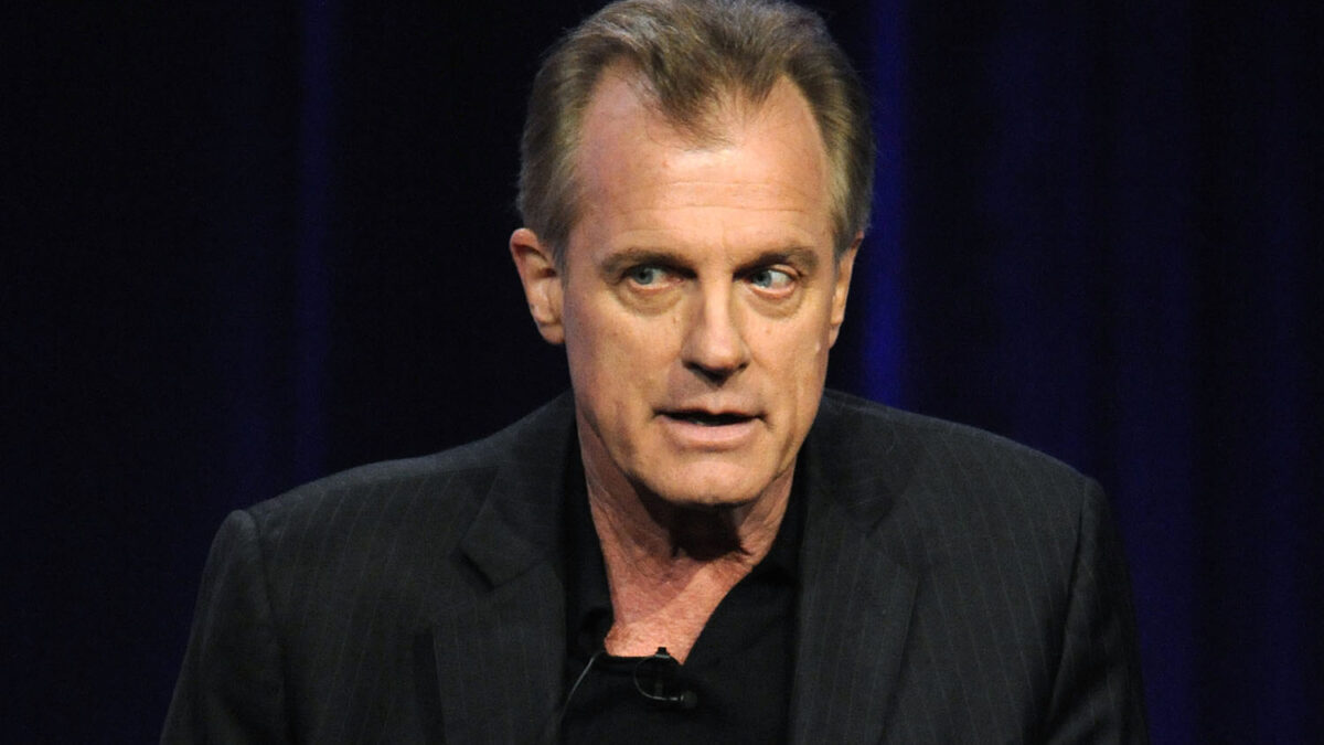 El actor Stephen Collins confiesa haber abusado sexualmente de varias menores.