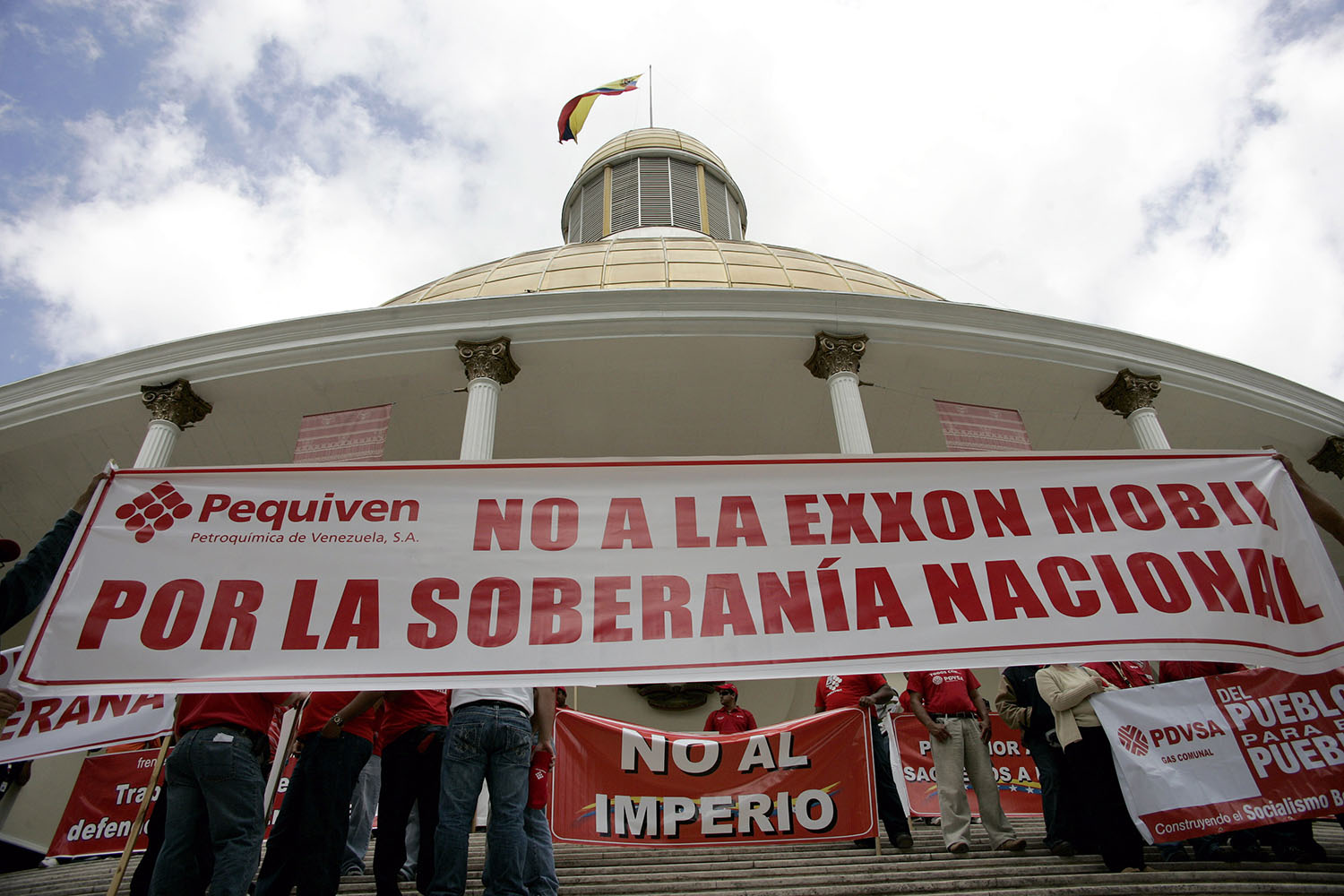 El CIADI ordena a Venezuela pagarle 1260 millones de euros a ExxonMobil