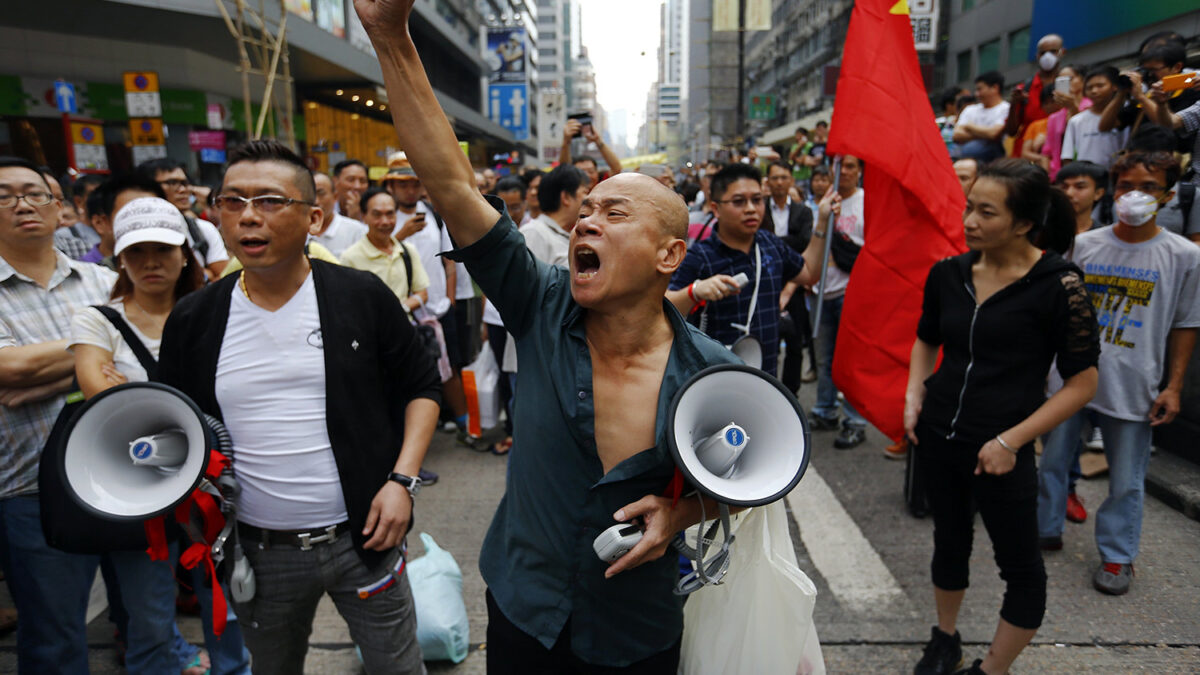 Estudiantes convocan referéndum en Hong Kong para decidir futuro de protestas