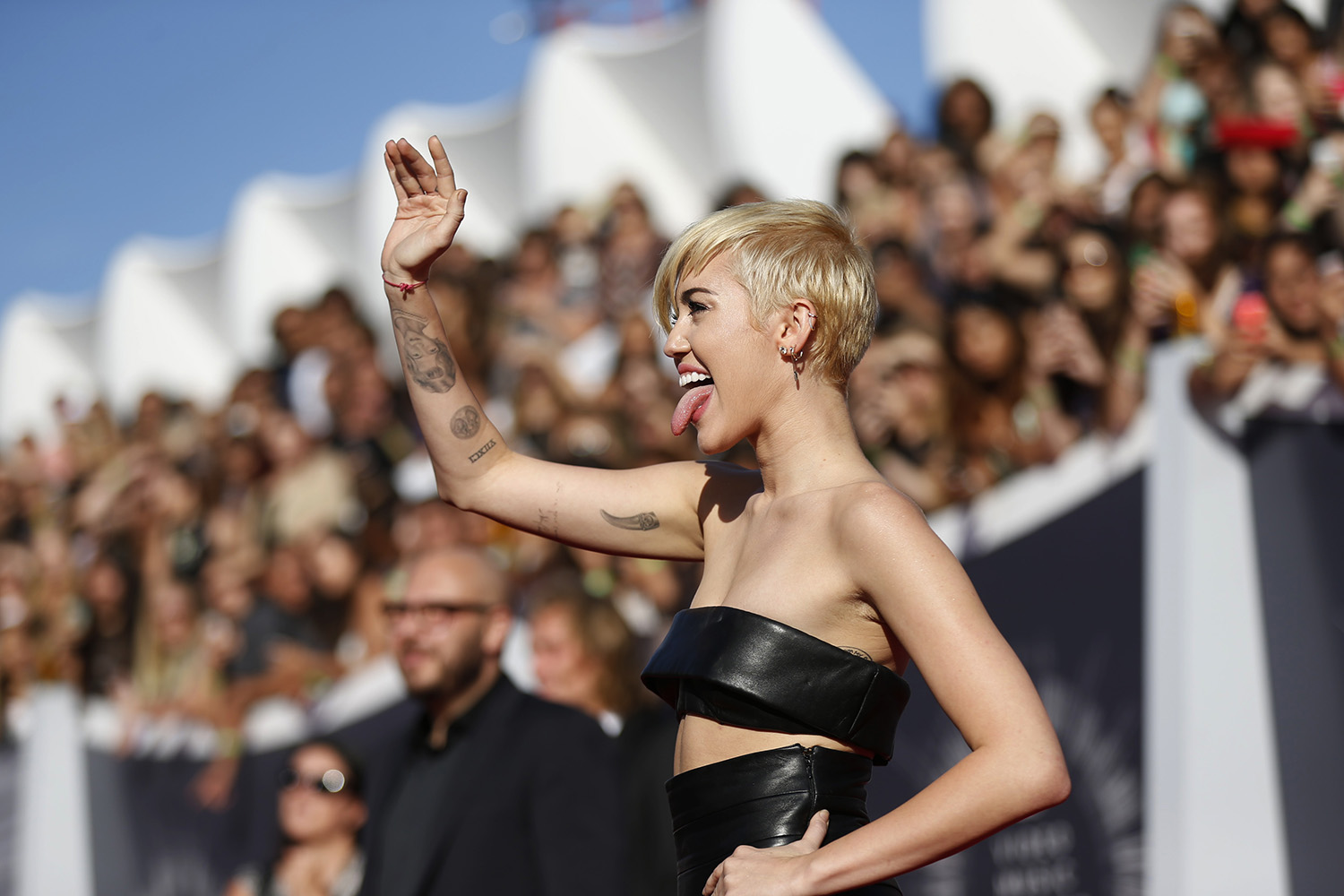 Miley Cyrus vuelve al ojo del huracán