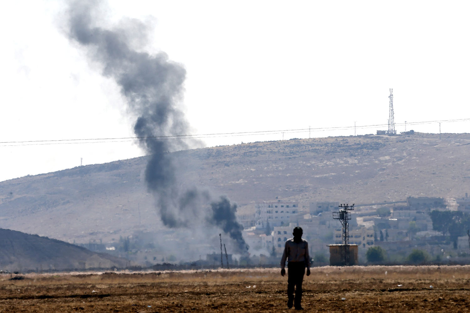 Los milicianos kurdos rechazan un ataque del Estado Islámico sobre Kobani,
